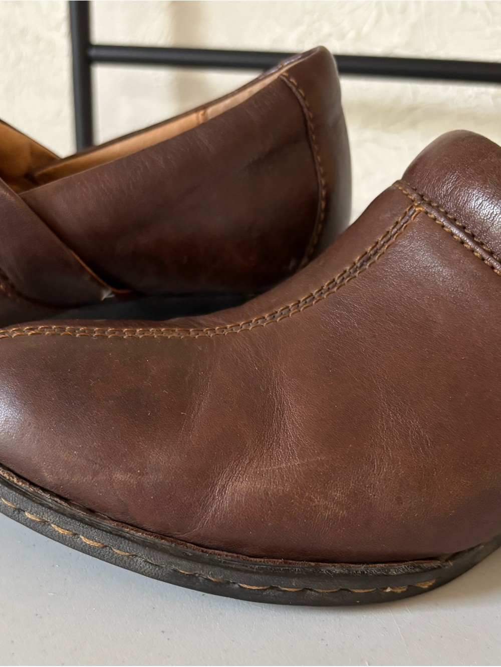 Born Women’s Dark Brown Leather Slip-On Booties - Picture 11 of 12
